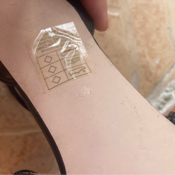 Forever New tie up heels - Picture 8 of 8